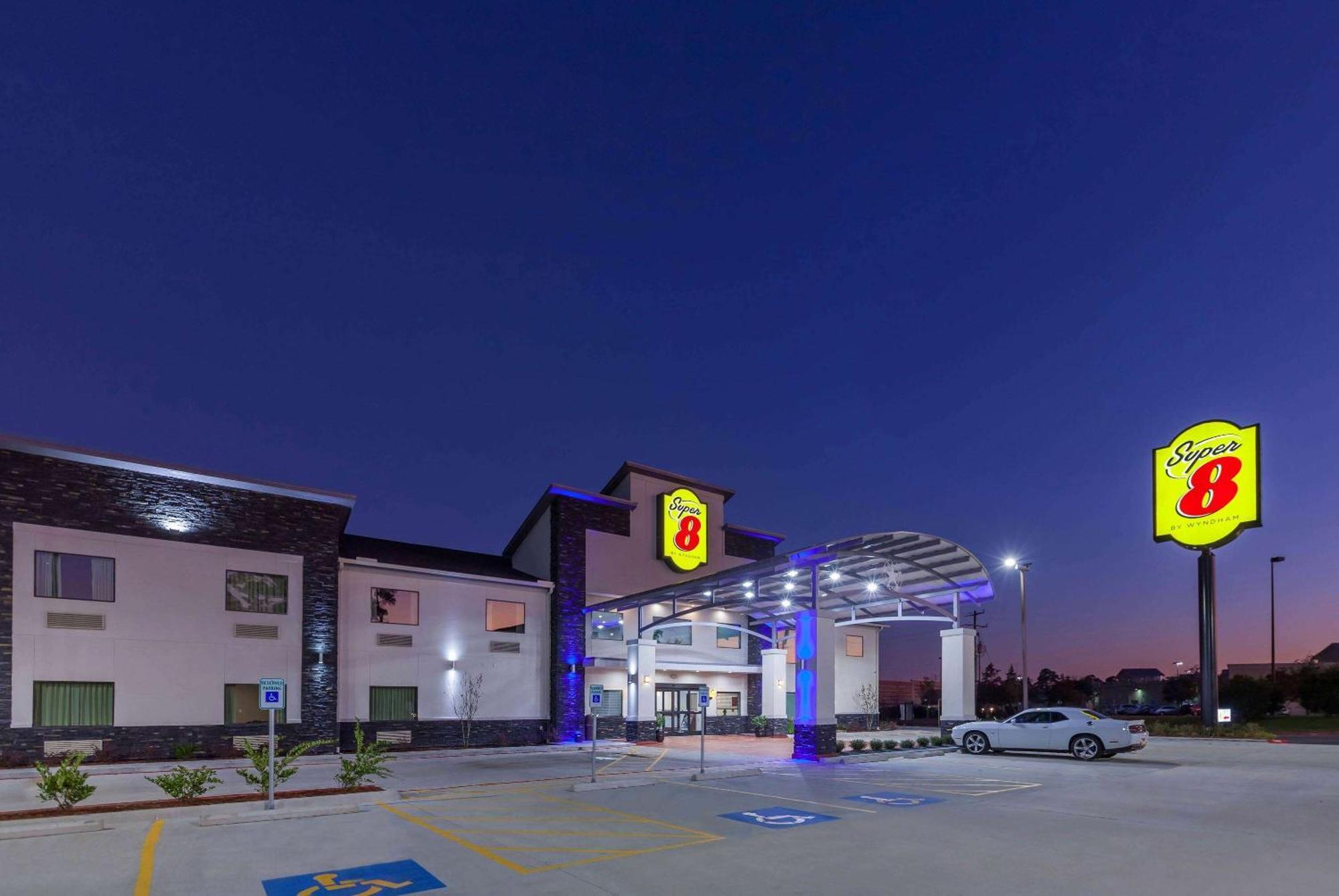 Отель Super 8 By Wyndham Kingwood Houston North Porter Экстерьер фото