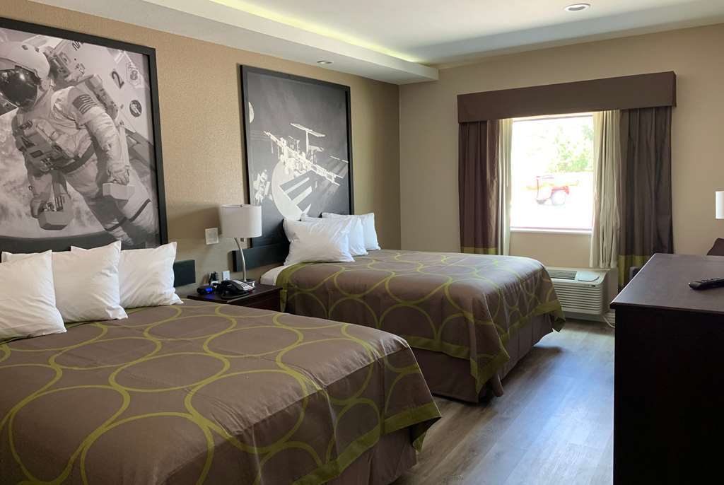 Отель Super 8 By Wyndham Kingwood Houston North Porter Номер фото